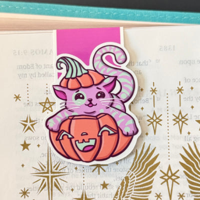 BOOKMARK-Magnetic Cat Bookmark, Pumpkin Cat Bookmark, Halloween Cat Bookmark, Cute Kawaii Bookmark, Cat Lover Gift